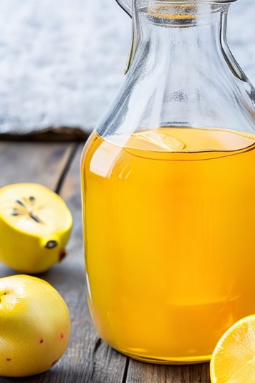 Apple Cider Vinegar and Lemon Juice