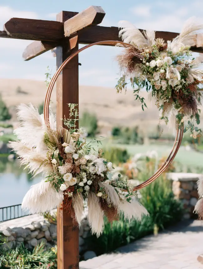 Boho Pergola Wedding Decoration Ideas