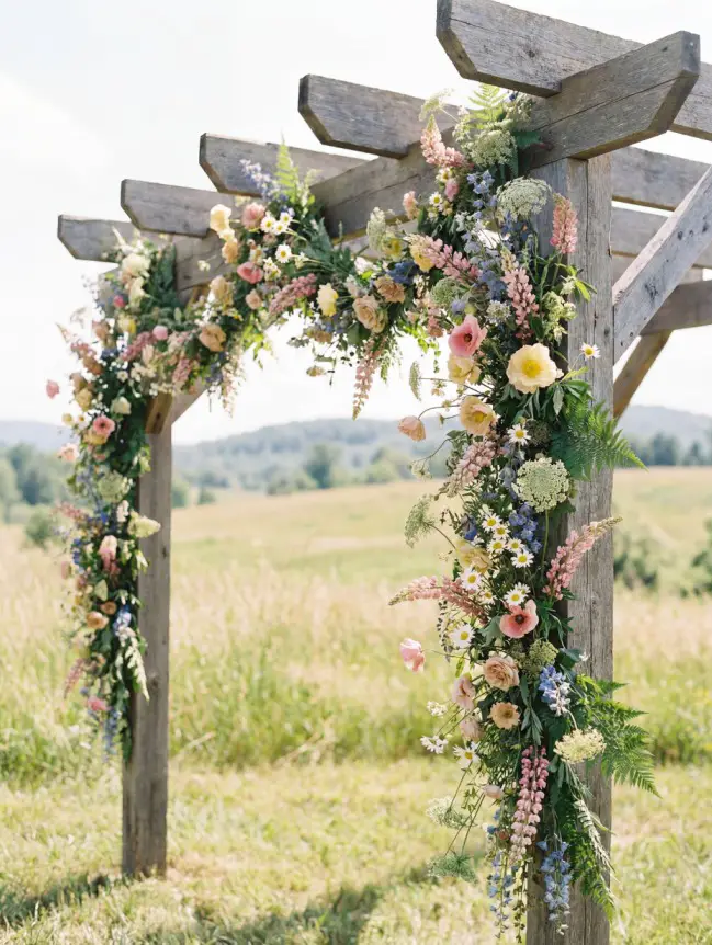 Boho Pergola Wedding Decoration Ideas