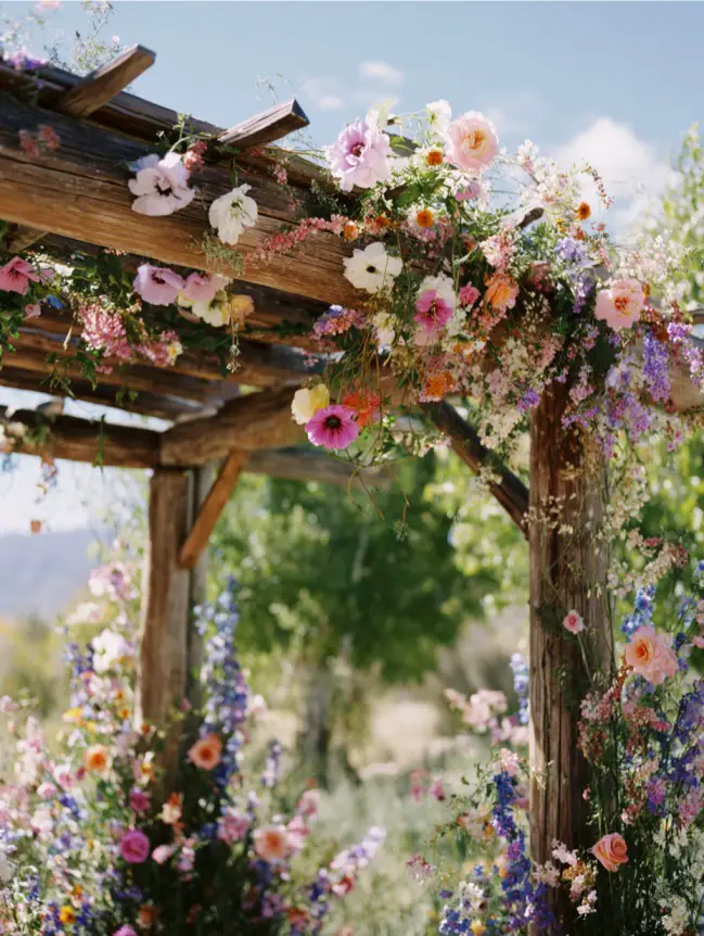 Boho Pergola Wedding Decoration Ideas
