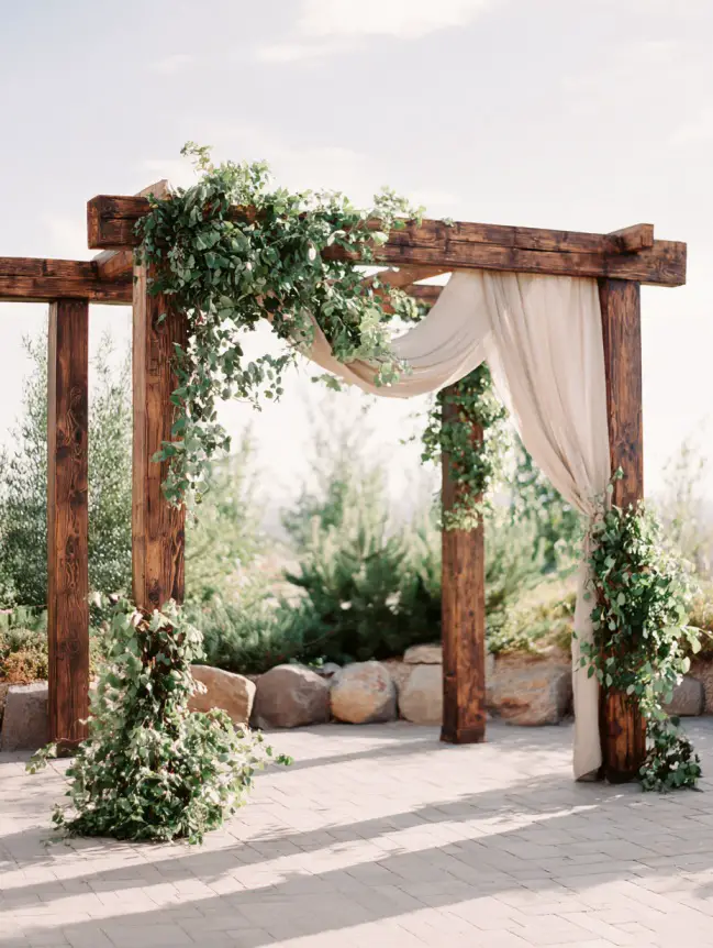 Boho Pergola Wedding Decoration Ideas