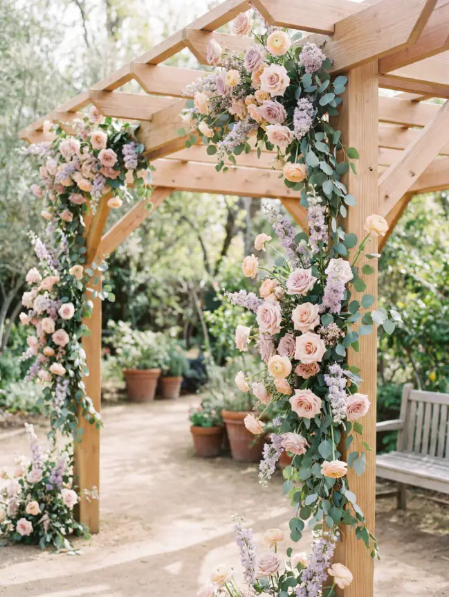 Boho Pergola Wedding Decoration Ideas