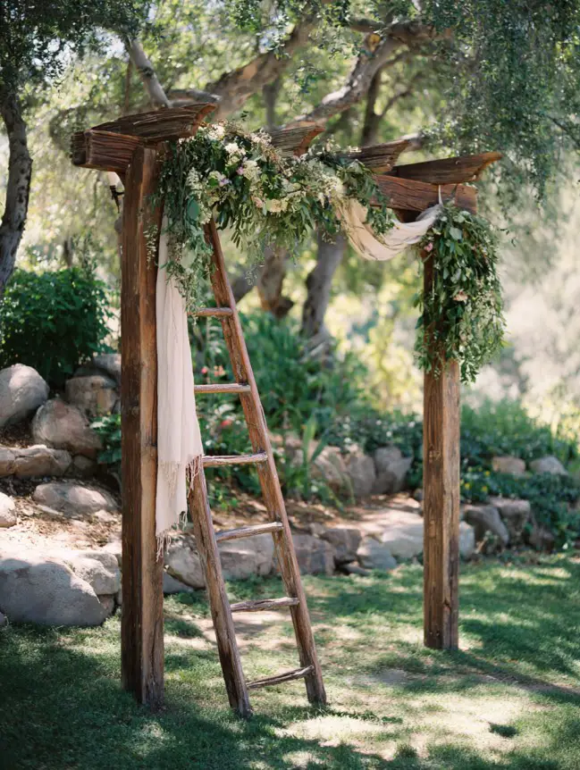 Boho Pergola Wedding Decoration Ideas