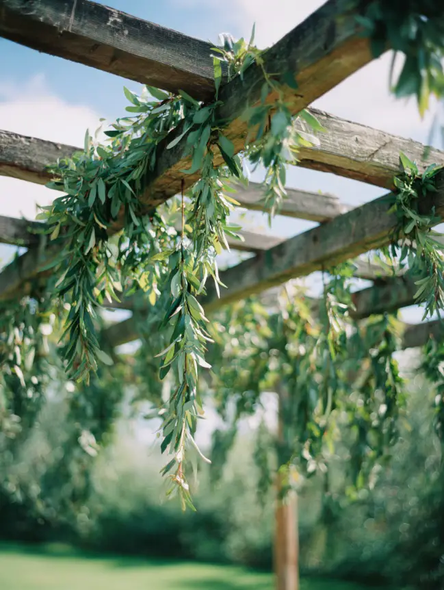 Boho Pergola Wedding Decoration Ideas